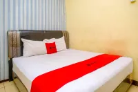RedDoorz at Jalan Japaris Medan Hôtels à : Medan Area