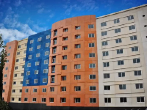 託盧卡特羅肯萬怡酒店 託盧卡酒店