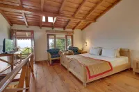 Chevron Eco Lodge