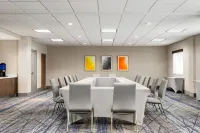 Holiday Inn Express & Suites Birmingham-Irondale (East)