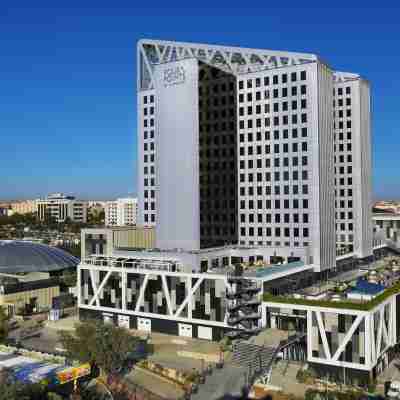 Park Mall Hotel & Conference Center Hotel Exterior