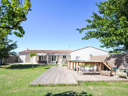 L' Amandier Отели в г. 'Воклюз