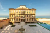 Yuzhny Bereg Hotel  호텔