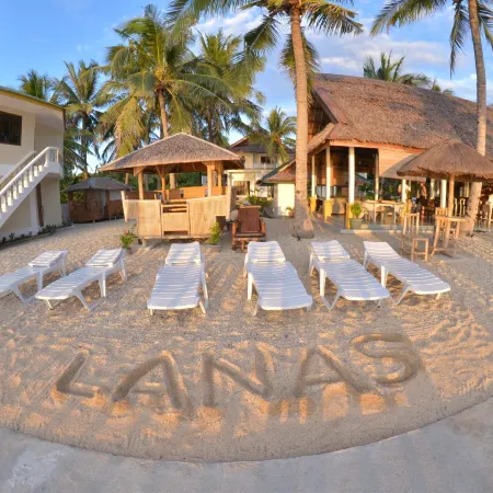 Lanas Beach Resort Carabao Island