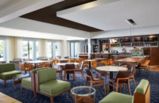 Courtyard Kansas City Overland Park/Metcalf, South of College Boulevard