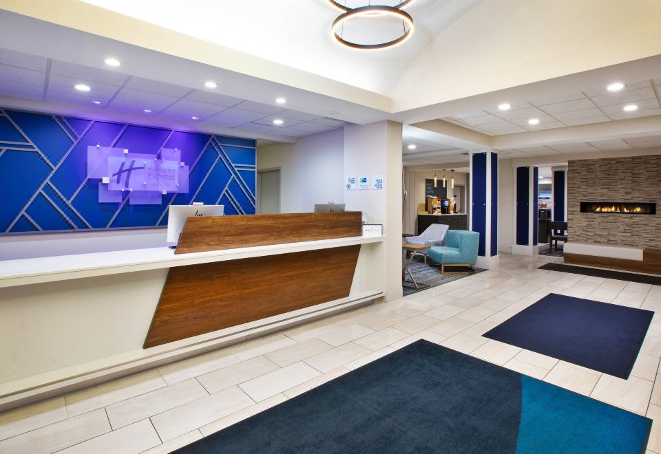 홀리데이 인 익스프레스 & 스위트 켄트 객실 내부