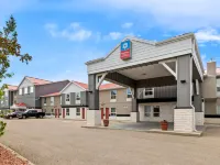SureStay Plus Hotel by Best Western Drumheller Hotels in Drumheller