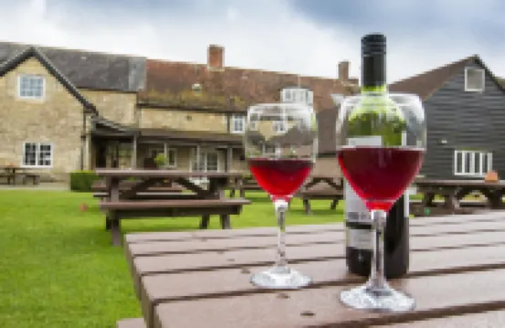 더 크라운 앳 만헐 노스 도싯 디스트릿 호텔