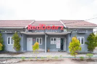 RedDoorz Near Universitas Palangkaraya 2