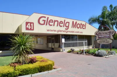 Glenelg Motel Hotels in Гленелг Север