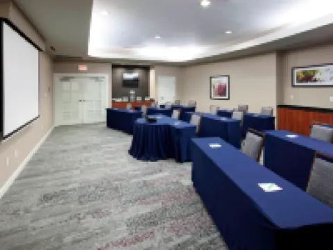 Courtyard Suffolk Chesapeake Hotels in Suffolk