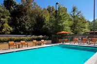 Courtyard Atlanta Airport West - Rooftop Pools