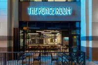 亞特蘭大中城萬怡酒店 鄰近福克斯剧院的酒店