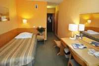 Hotel Sport Hotels in Белхатовський повіт