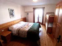 Rifugio Predaia Ai Todes'CI Hotels in Tres