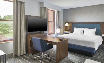 Hampton Inn & Suites Saratoga Springs Downtown