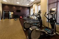 Embassy Suites by Hilton Minneapolis North Hotel di Brooklyn Center