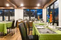 Sparrow Cherry Resort 2 Min Walk to MG Marg - 4-Star