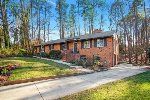 Beautiful home in the heart of Raleigh, perfect blend of convenience & comfort.