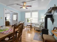 Walk to Downtown Brevard  Pets Welcome Large Fenced Yard Porches Biking Hiking Hotels in Brevard