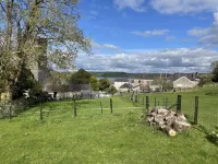 Family & dog friendly seaside flat Llansteffan Carmarthen West Wales sleeps 5
