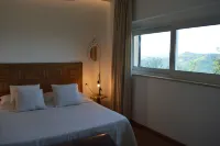 Villa surrounded by the green hills of the Marche just 10 minutes from the sea Hotel a Acquaviva Picena