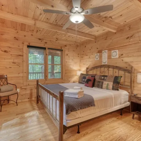 Cozy 2-Bedroom Cabin with WiFi, Firepit, and More in Blairsville!