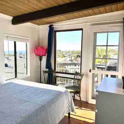 Casa Lagunita: An artistic, ocean-view retreat! Rooms
