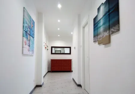 APARTMENT FRONT SEA by Silvia and Massimo