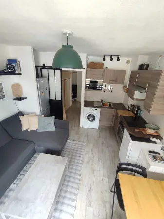 Charmant T2 Plein sud Face aux Montagnes Отели в г. Тинь