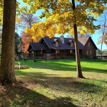 Spring Acre Log Cabin