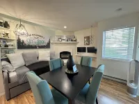 Cozy First-Floor Condo • 2 Fireplaces • Sleeps 6 • Near Schweitzer Mtn