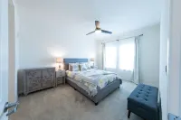 2N|*Holiday Special* Bright & Comfy Home| Gated Condo| Charm in KAT| Hotels near Katy Asian Town