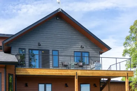 Beachfront property!  2 Bed/2 Bath and no added cleaning fees