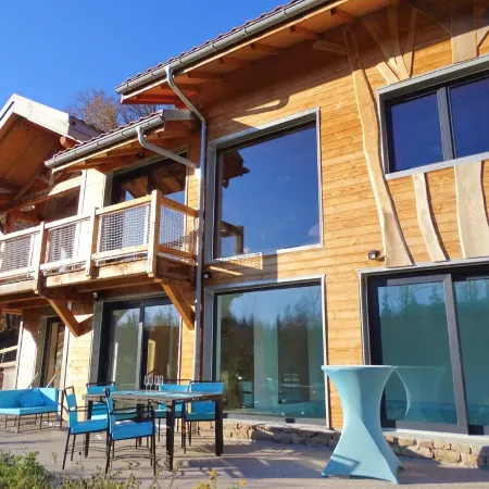 Chalet le Cerf  Indoor Pool Spa Sauna