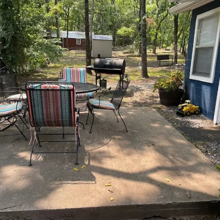 Fisherman's Flat Cozy 3-bedroom cabin short walk to water at Cypress Cove