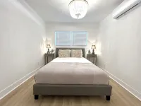 4169-Quaint, Newly renovated Hotels in Mid-City
