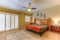 Family Friendly Desert oasis on golf course with Heated Pool!