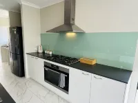 Dunsborough, Spacious new 5 bedroom, 3 bathroom home Hotels in Dunsborough
