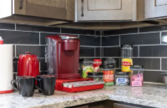 Magnolia "Apt. 620"- Comfy King Size Bed, Kid Friendly, over 70 Amenities