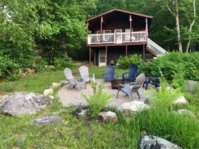 Lakefront Tranquility/Fishermans Delight