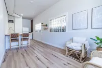 Studio rental situated in the heart of Downtown Newburgh. Các khách sạn ở Warrick County