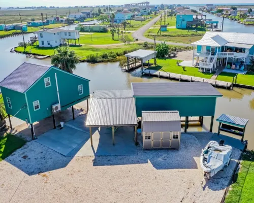 Perfect little Getaway for the fishers and beach goers! Hotels in Sargent