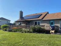 Spacious beach house with front and back yards, short walk to Scarborough beach