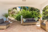 Villa with private pool and amazing views