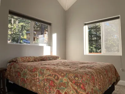 Stunning, New 2 bedroom Unit Minutes from Alyeska Resort Hotel dekat Portage Glacier