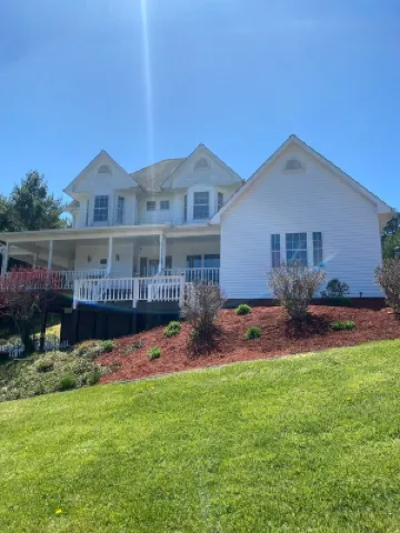 3233 Dry Hill Road ( Hill Top Hide Away)