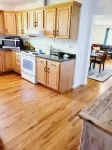 Quirky Midcentury Bungalow close to everything!