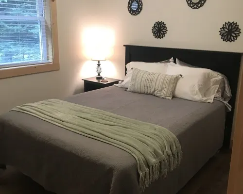 Whitetail Hollow Hotels in Missaukee County