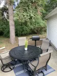 Best of Both Worlds! 5th Avenue Beach and Downtown Within Walking Distance!!
